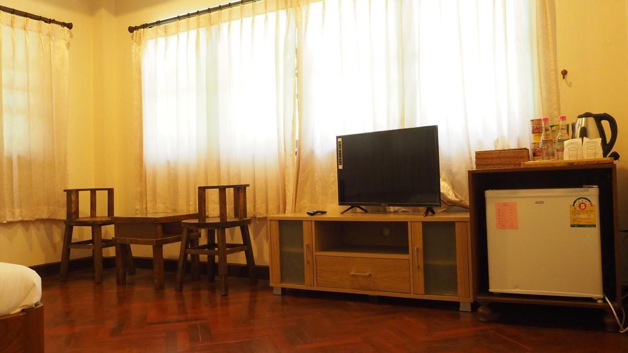 Peng Jai Hotel Chiang Mai Buitenkant foto