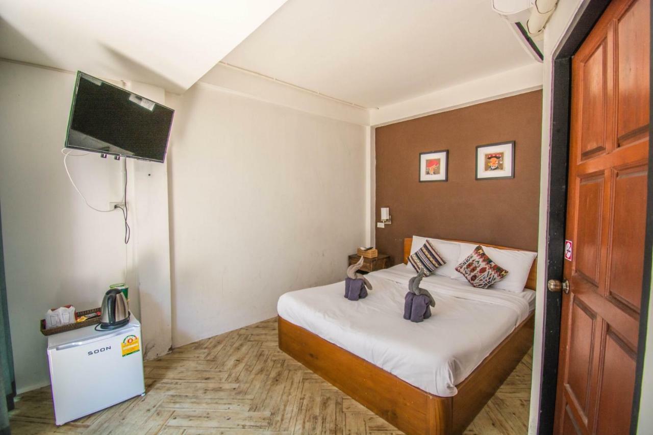 Peng Jai Hotel Chiang Mai Buitenkant foto